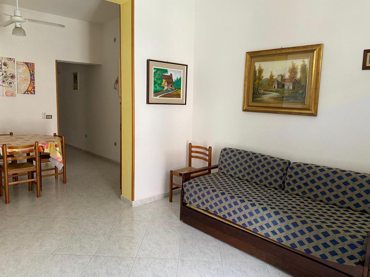 Case Vacanza Cristina Site In Antico Baglio E In Via Abruzzi N 161 サン・ヴィート・ロ・カーポ エクステリア 写真